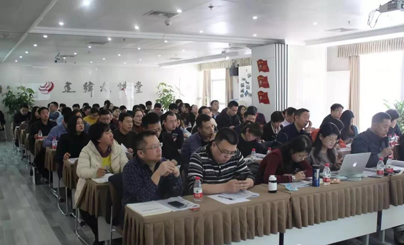 中州建设有限公司周六、周日“充电”忙